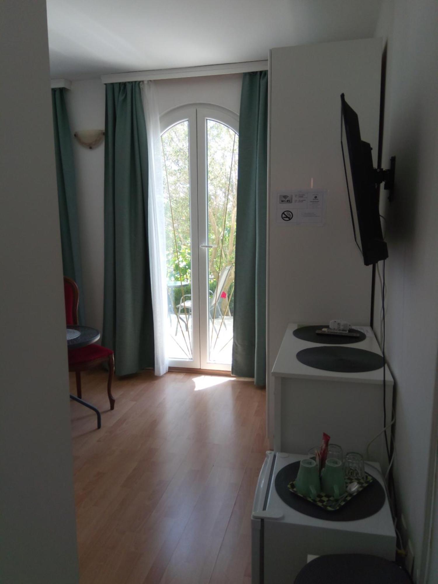 Ana Rooms Krk Town Quarto foto